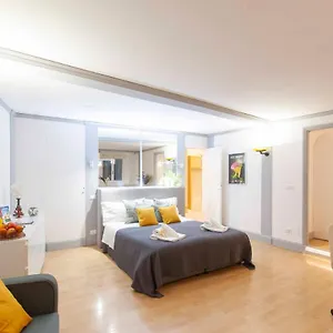  Apartamento Casa Paola Itália